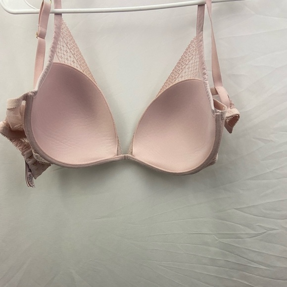 Victoria’s Secret Incredible 36DD Bra Light Pink - Picture 9 of 12